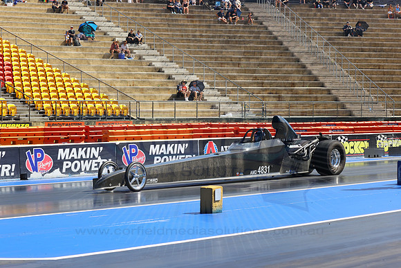 A11I4182